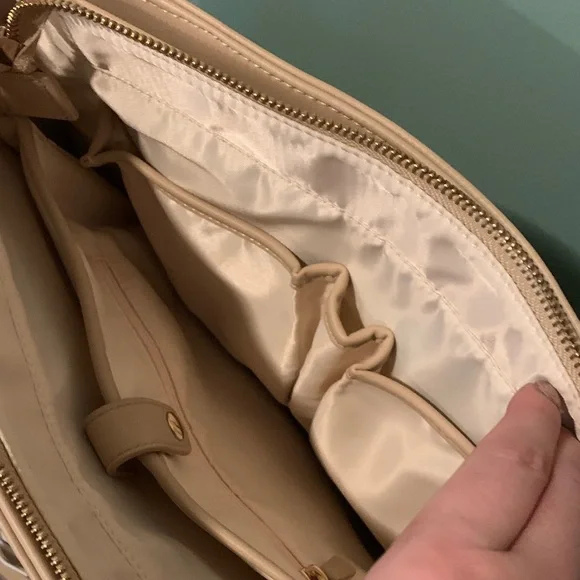 Sand Carina White Elm Tote Bag- NWT with long strap, dust bag! - Picture 5 of 8